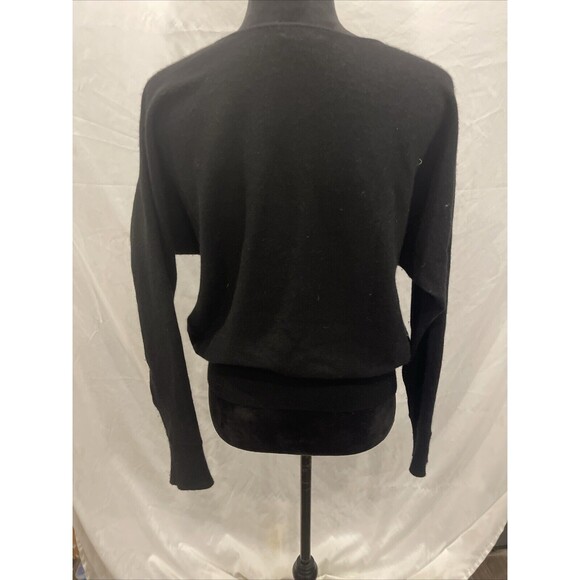 PRIVE 100% CASHMERE ROUND NECK SWEATER LUXURY MINIMALIST SOFT PREPPY COASTAL MED - Picture 6 of 7